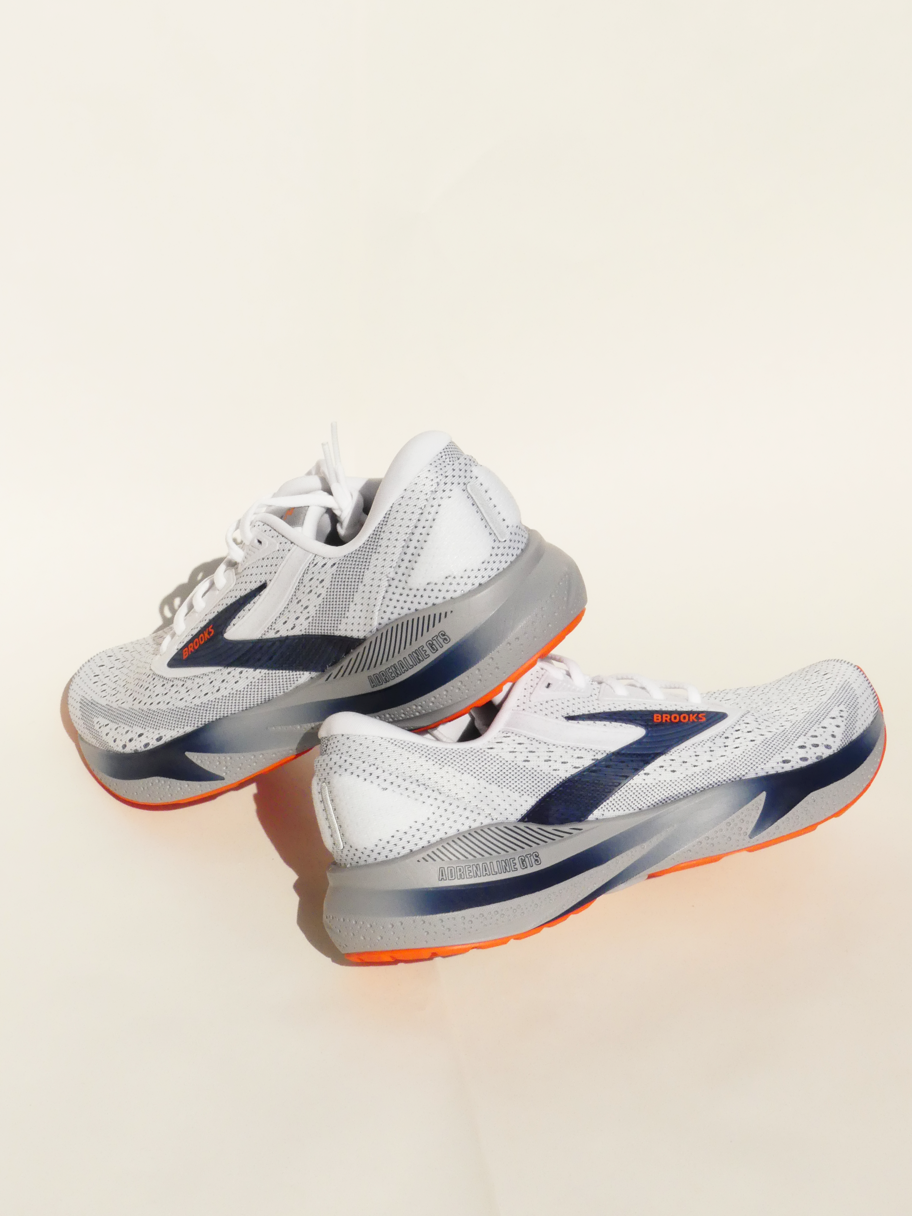 Brooks Runningschuhe weiß blau orange
