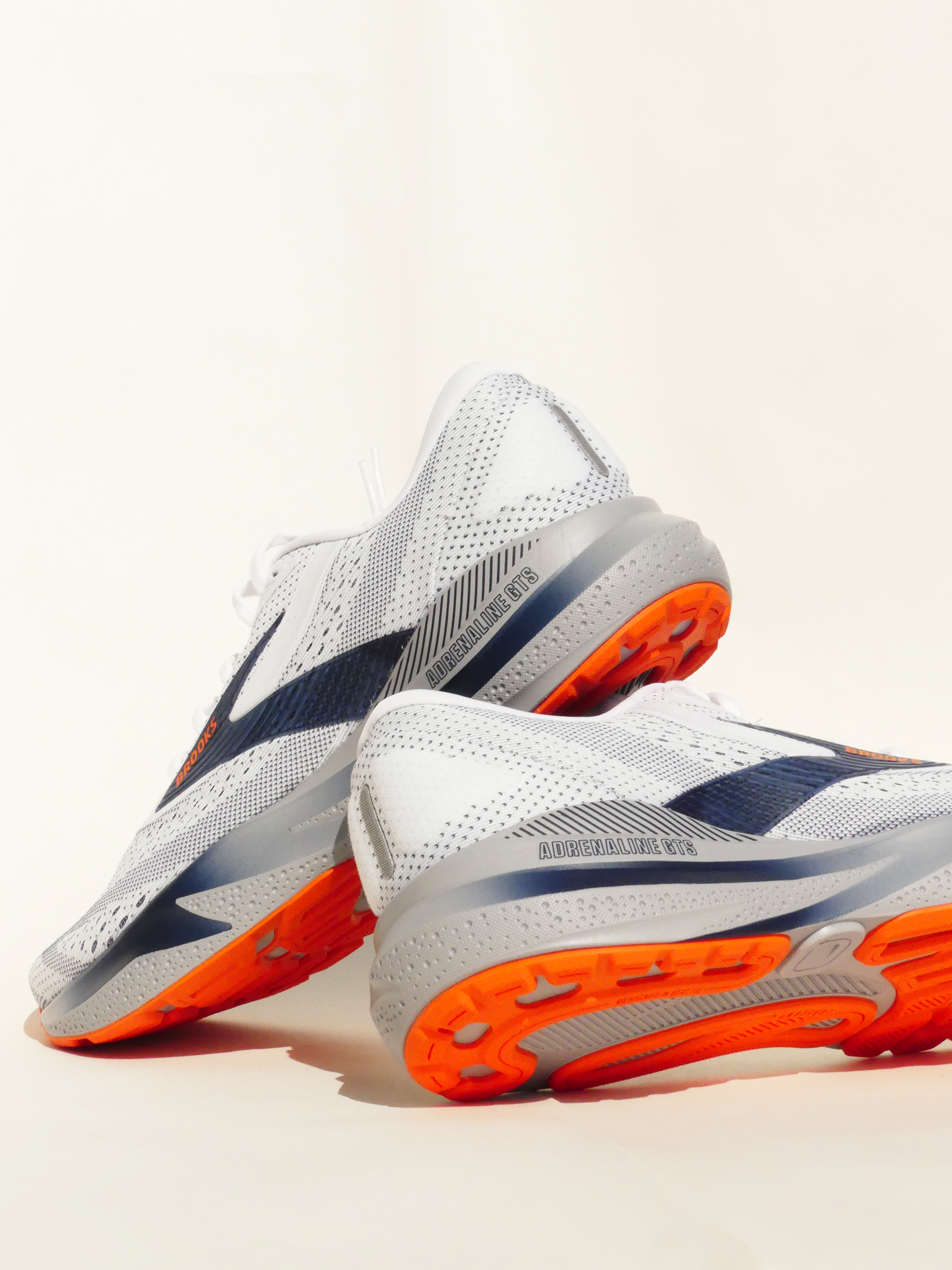 Brooks Runningschuhe Weiß blau neon