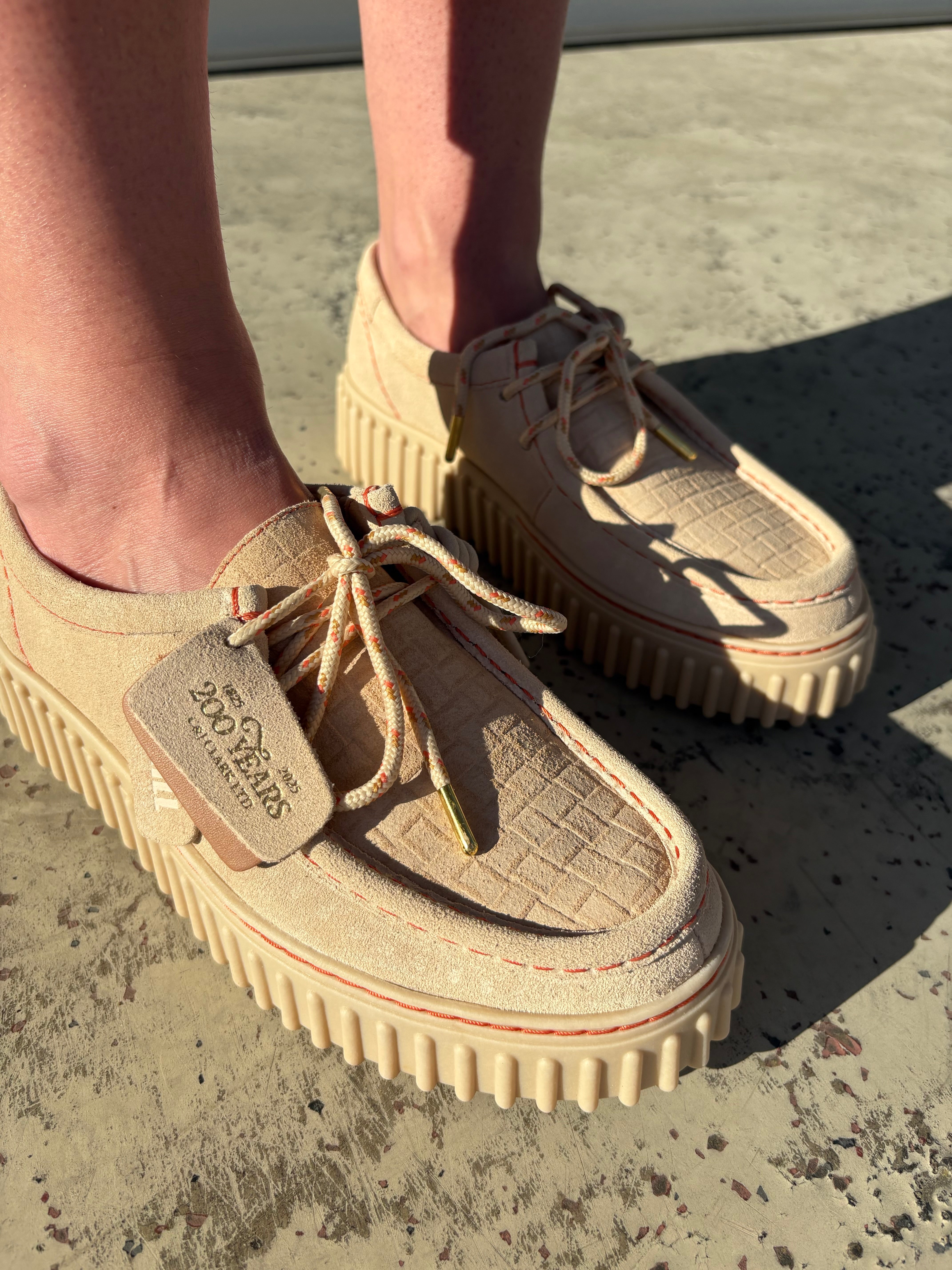 Clarks - There's No Better Feeling